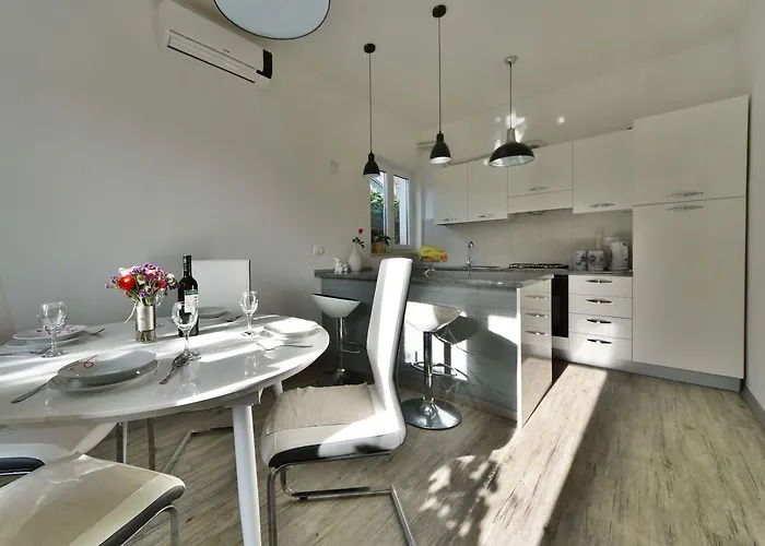 Karlo By Interhome 公寓 *